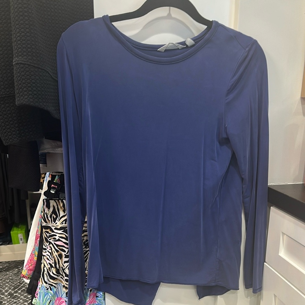 Athleta Tulip back long sleeve top